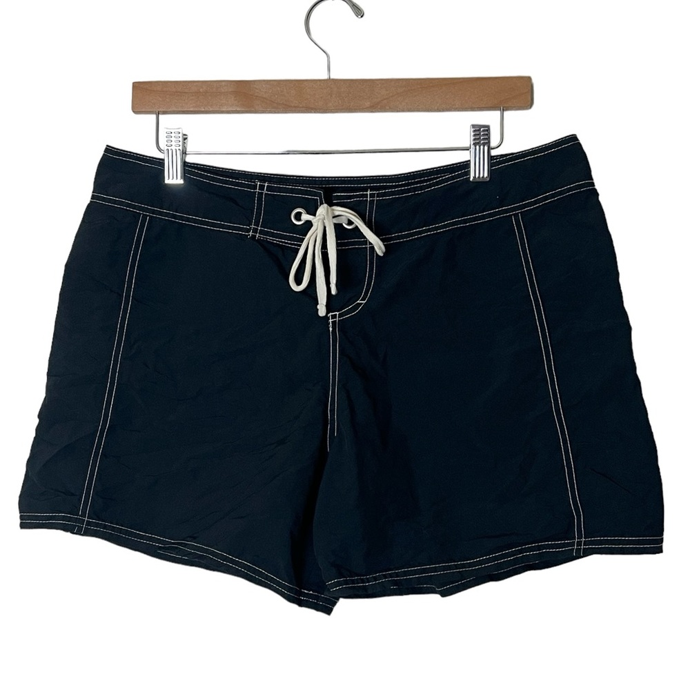 Tommy Bahama | Y2K black tie waist board shorts beach lake  size medium